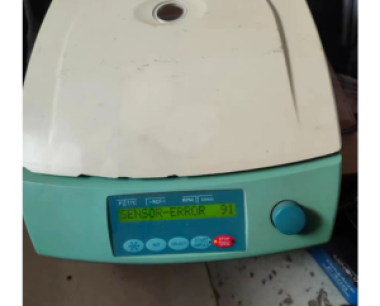 检查Hettich离心机SER I/O ERROR的数据传输线